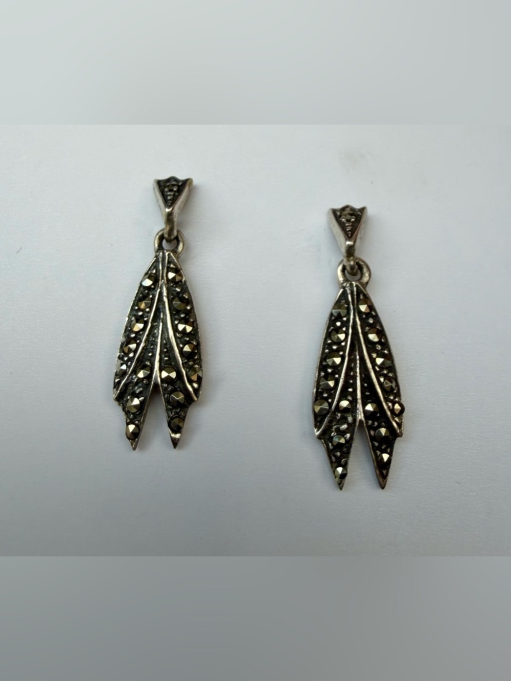 VTG Art Deco 925 Silver Italy Marcasite Triple Leaf Drop Dangle Earrings Artsy